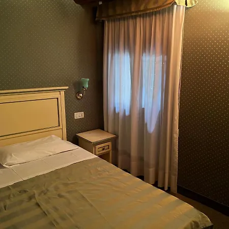 Ruga Rialto 3* Veneza